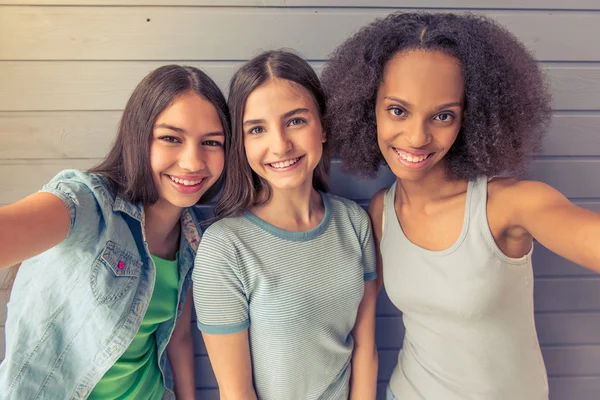 Ragazze adolescenti attraenti — Foto Stock