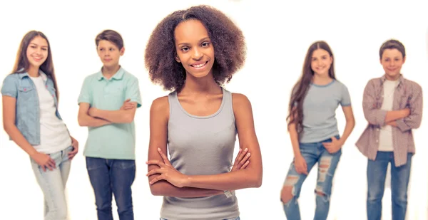 Grupo de adolescentes — Foto de Stock