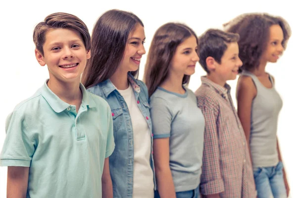 Grupo de adolescentes — Foto de Stock