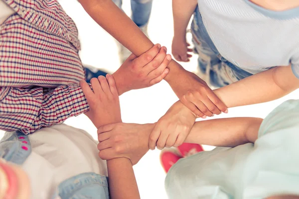 Glückliche Teenager-Freunde — Stockfoto