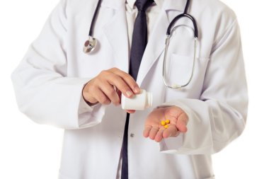 yakışıklı tıp doktoru