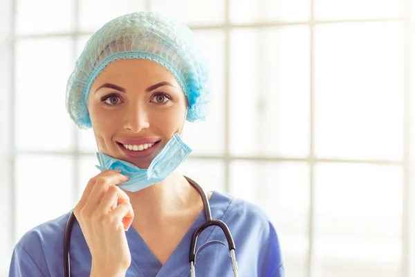 Beautiful female doctor — Stock Photo, Image