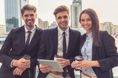 İş adamları ile becerikli alet