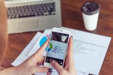 Güzel iş kadını çalışma