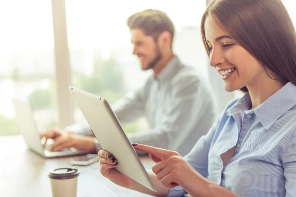 Beautiful business couple working — Stock Photo, Image