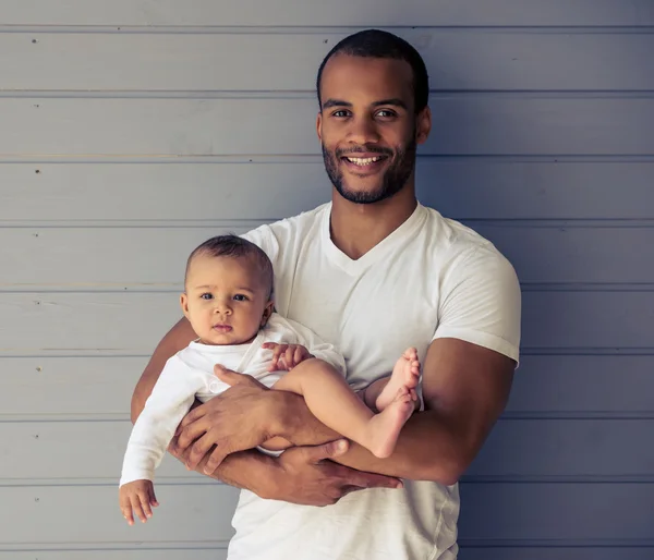 Père et bébé — Photo