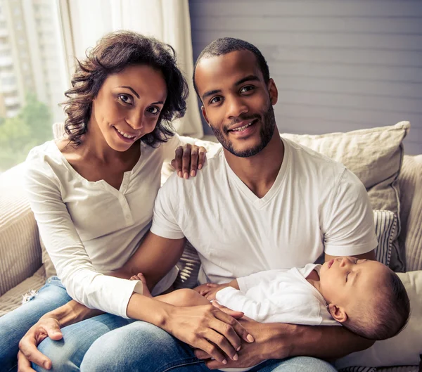 Familia afroamericana —  Fotos de Stock