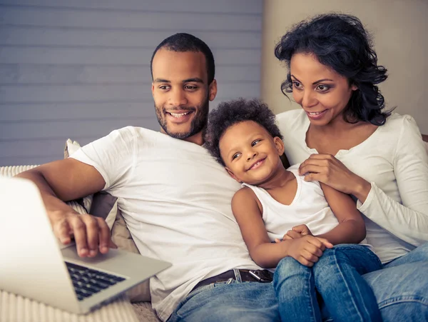 Famille afro-américaine — Photo