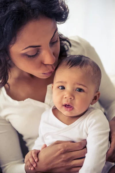 Mamma e bambino — Foto Stock