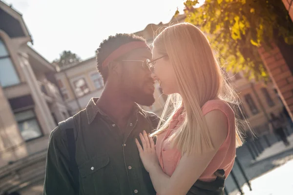 Young Cheerful Couple Black Man Blonde Woman Kissing Hugging While — Stock Photo, Image