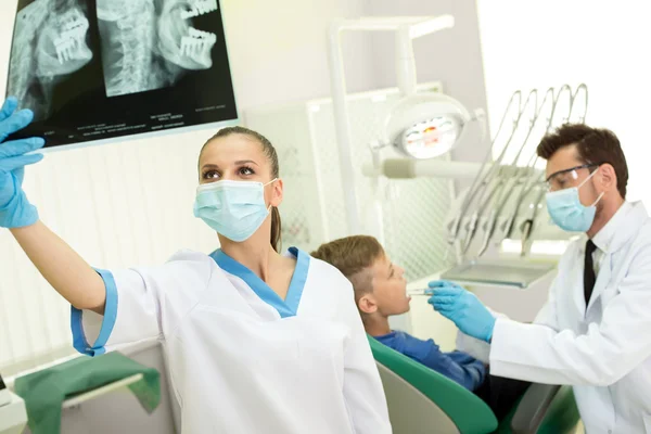 Dentista — Fotografia de Stock