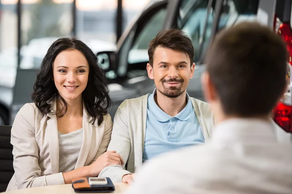 Car sales — Stock Photo, Image