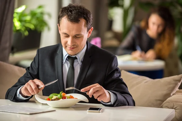 Hombre de negocios en cafetería —  Fotos de Stock