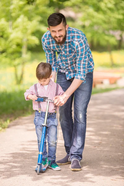 Père et fils — Photo