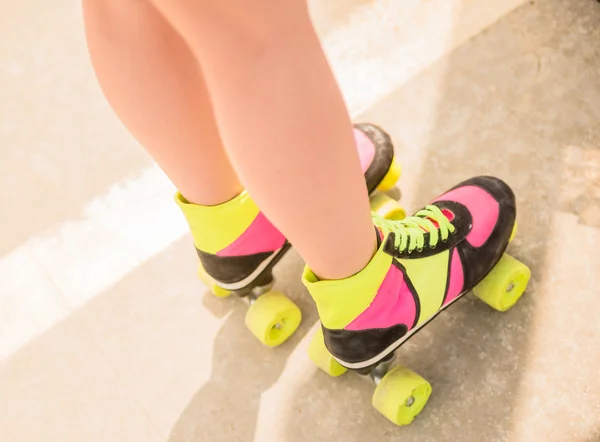 Girl on roller skates — Stock Photo, Image