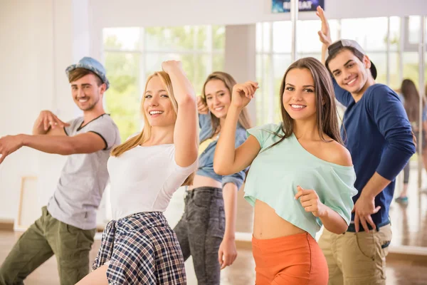 Gente bailando —  Fotos de Stock