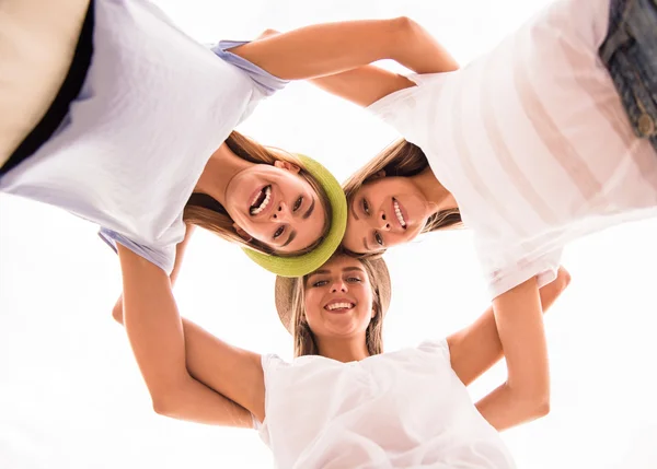 Meninas felizes — Fotografia de Stock