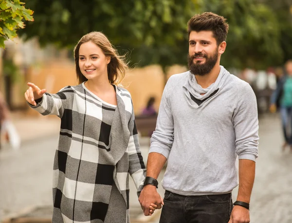 Couple en promenade — Photo