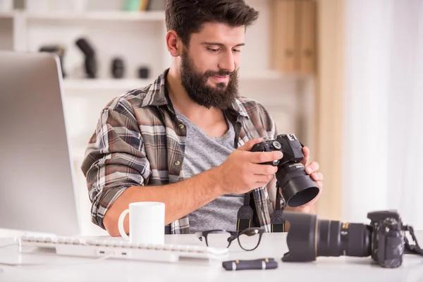 Fotógrafo a trabalhar — Fotografia de Stock