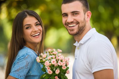 Sevgili bir çift randevuda.