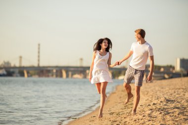 Sevgili bir çift randevuda.