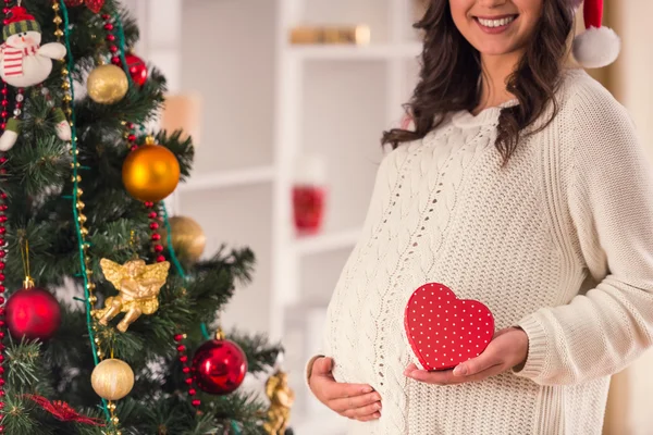 Enceinte célébrer Noël — Photo