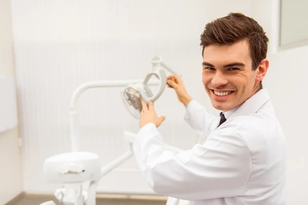 Cabinet de dentiste professionnel — Photo