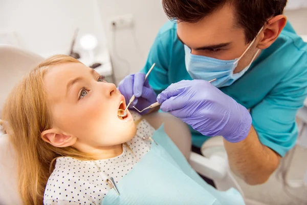 Професійні стоматолог офісу — стокове фото