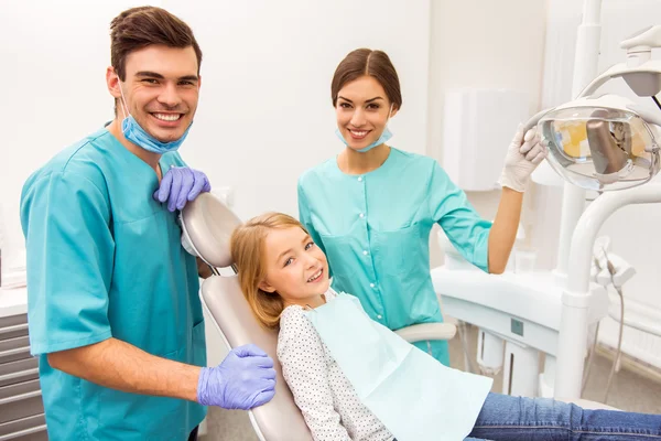 Escritório de dentista profissional — Fotografia de Stock