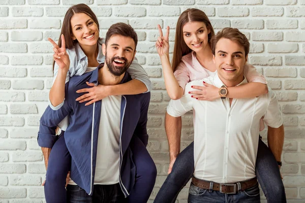 Gruppo di giovani — Foto Stock