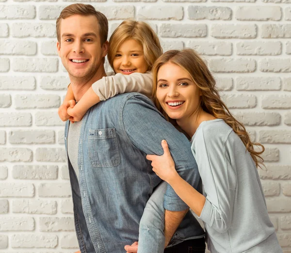 Beautiful young family — Stock Photo, Image