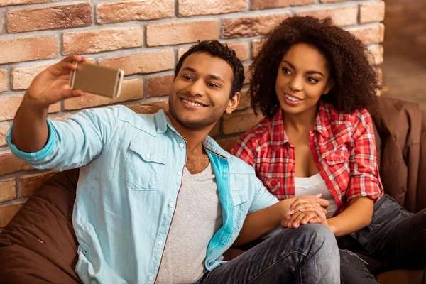 Attractive Afro-American couple — Stok fotoğraf