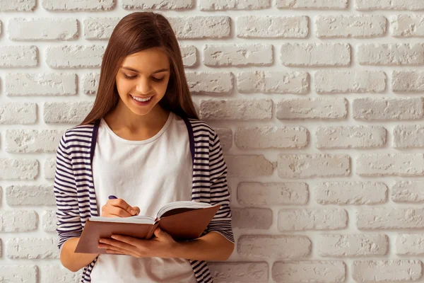 Cute teenage girl — Stock Photo, Image