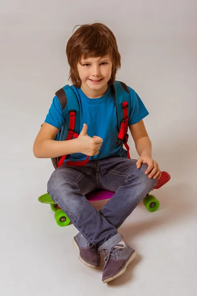 Menino alegre — Fotografia de Stock