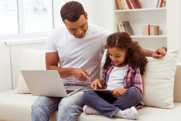 Father and daughter — Stock Photo, Image