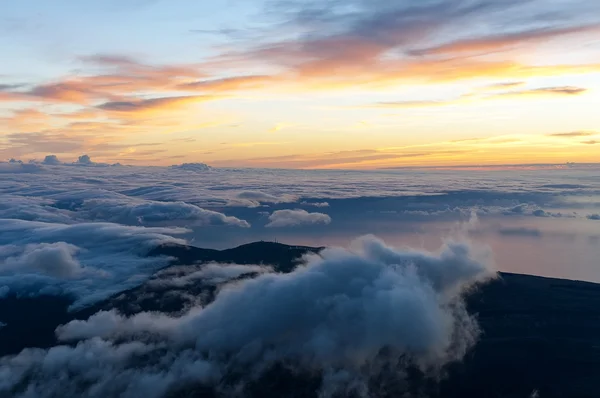 Sunrise at the peak of volcano Teide. Tenerife — Stock Photo, Image