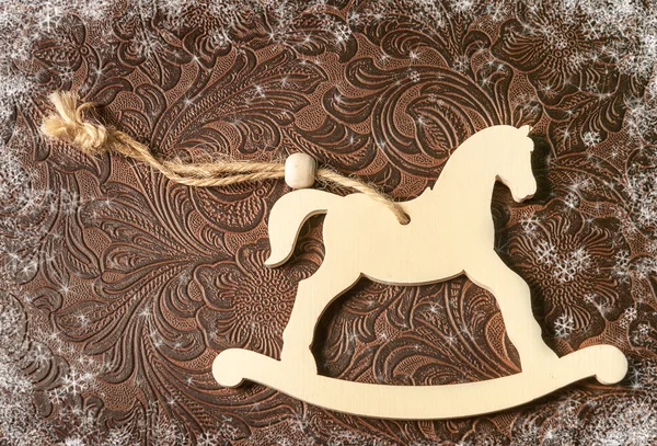 Decoração de Natal - cavalo branco. Símbolo do ano novo 2015 — Fotografia de Stock
