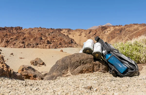 Sport equipment on mountain background — Stock Photo, Image