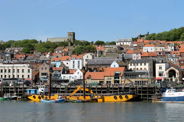 Scarborough harbour summer scene — Stock Photo, Image