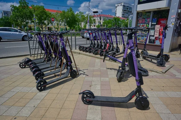 Aparcamiento Ciudad Móvil Alquiler Scooter Eléctrico Calle Krasnaya 176 —  Fotos de Stock