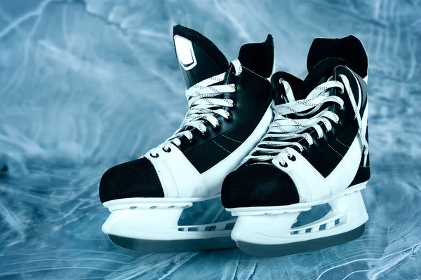 Man's hockey skates — Stock Photo, Image