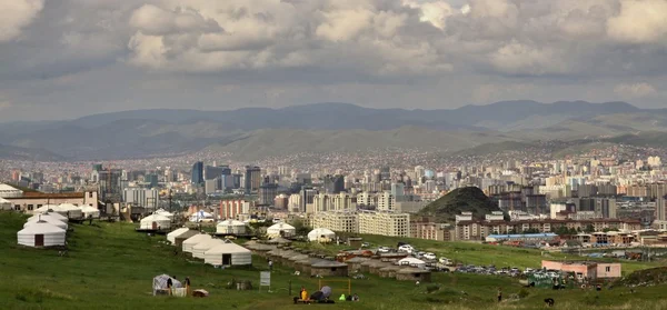 Nieuwbouw van gebouwen, Ulaanbaatar, Mongolia — Stockfoto