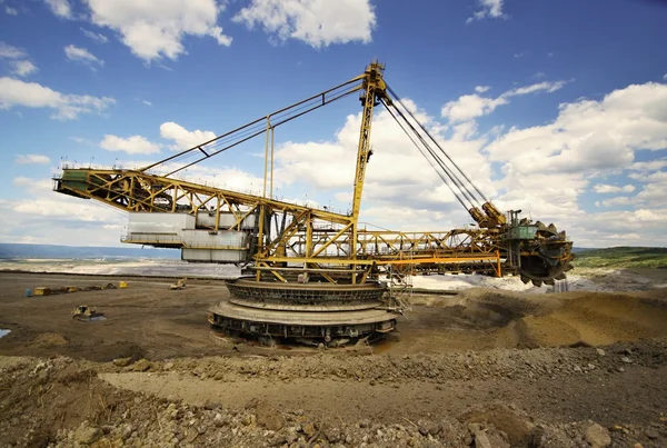 toprak ve Ekskavatör çıkarma