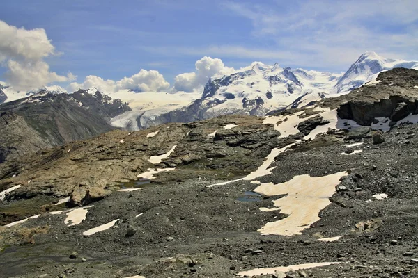 Švýcarských Alpách poblíž mont Matterhorn — Stock fotografie