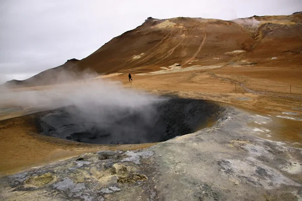 Volcan et geyser — Photo