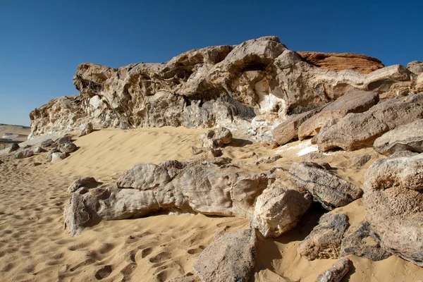 Crystal mountain near Farafra oasis — Stock Photo, Image