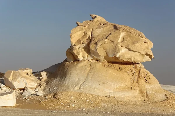 Formação de pedra de areia no deserto branco — Fotografia de Stock