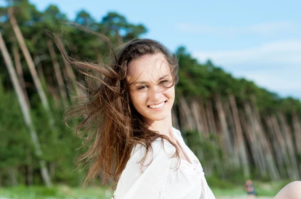 Beautiful romantic girl on the beach — Stock Photo, Image