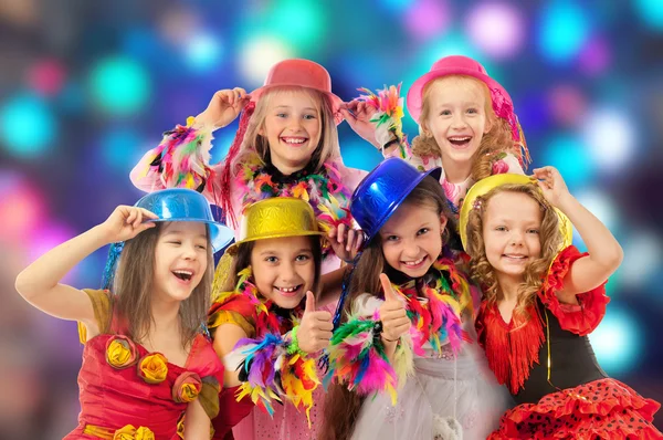 Crianças felizes no carnaval — Fotografia de Stock