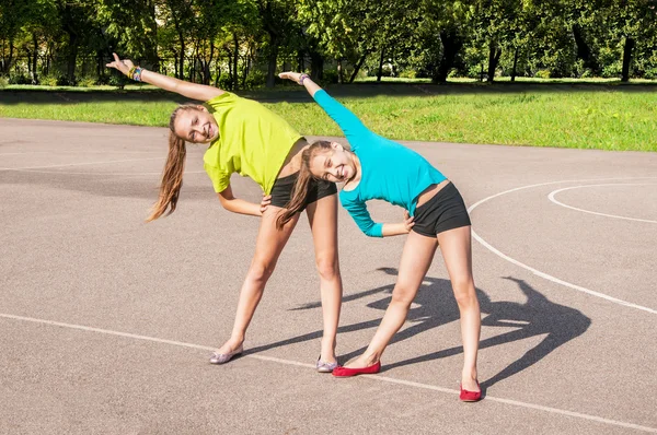 Ginástica ao ar livre — Fotografia de Stock